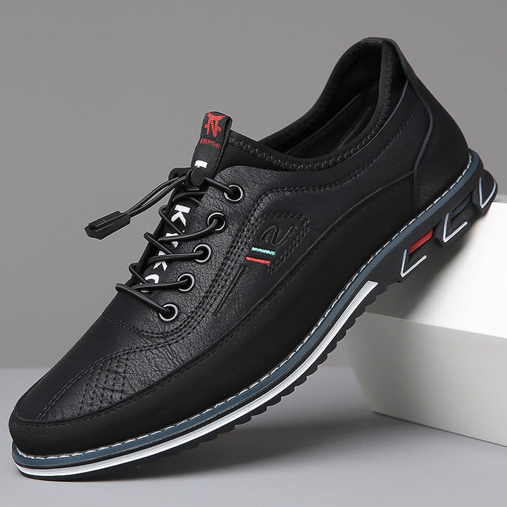 "Chaussures Oxford homme caramel, design moderne, bout rond, lacets. Élégantes et confortables pour occasions formelles."