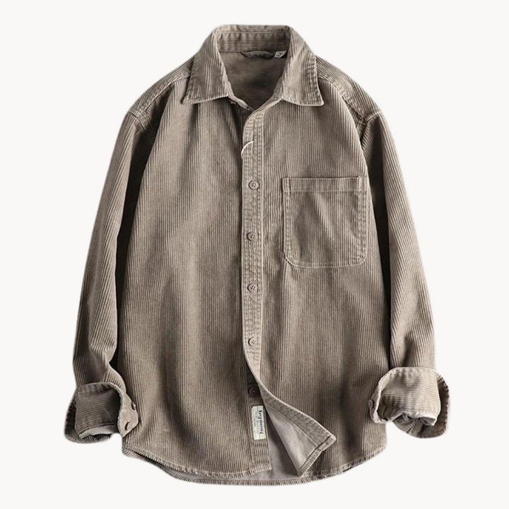 "Chemise en velours côtelé orange pour homme, texture côtelée et poche poitrine, polyvalente et résistante."