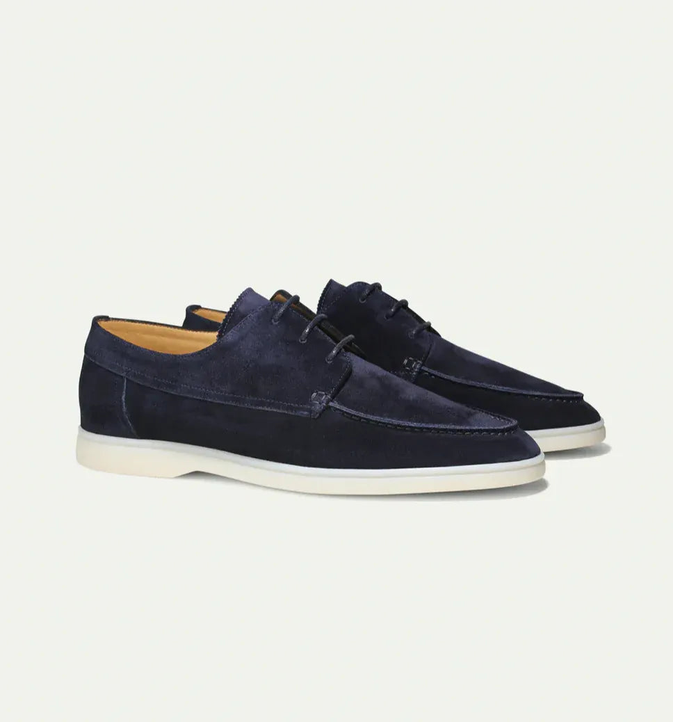Mocassins homme en daim, confort et style. Chaussures élégantes pour homme.
