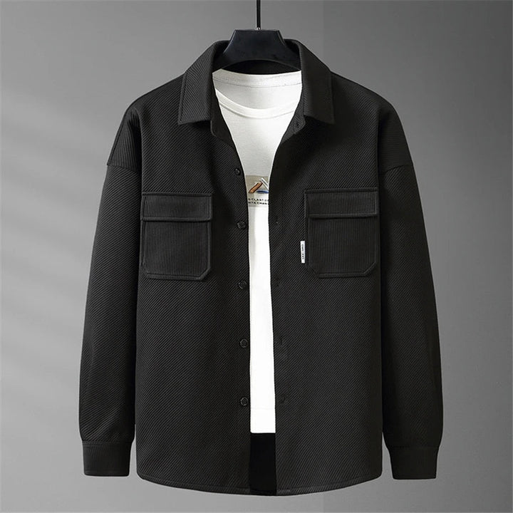 Veste homme coupe slim, élégante et chaude.  Design intemporel, idéale pour l'hiver.