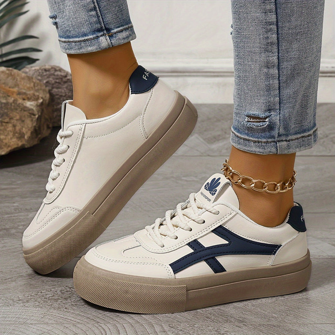 Chaussures orthopédiques femme élégantes, style mocassin, offrant confort et bien-être pour pieds sensibles au quotidien.