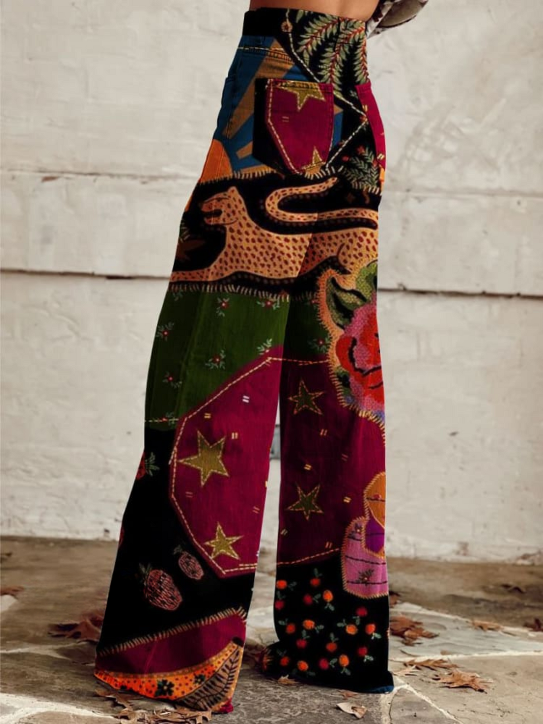 Pantalon large fluide femme, motif imprimé vintage élégant, confortable, idéal tenue décontractée printemps-été.