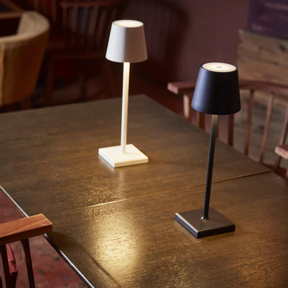 Lampe LED tactile, sans fil, rechargeable, intensité réglable, parfaite pour ambiance cosy.
