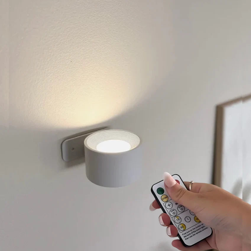 Lampe murale LED sans fil, dimmable, avec rotation 360° pour éclairage précis.