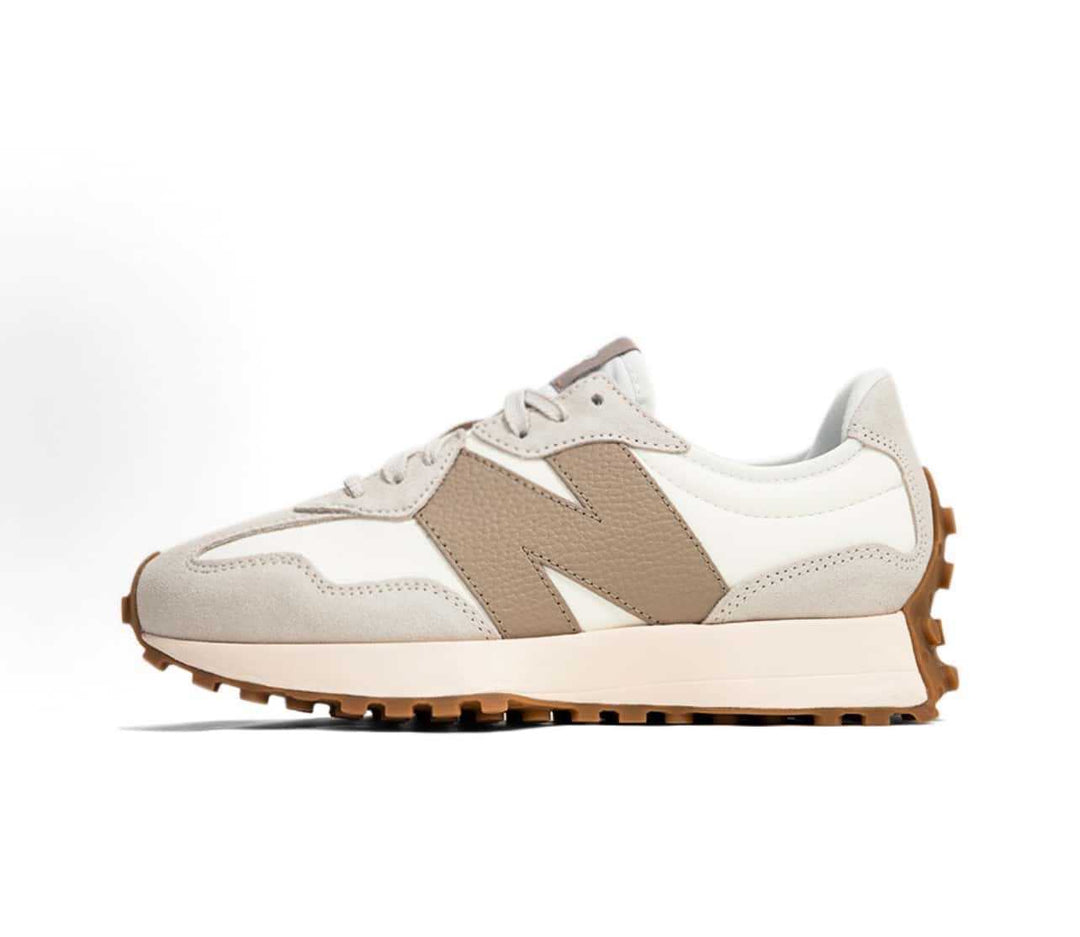 Chic Women’s Sports Shoes – Comfort and Style