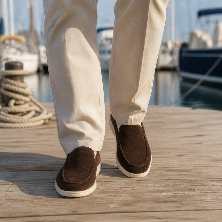 Mocassins gris, chaussures homme à enfiler, élégants, polyvalents, et très légers.