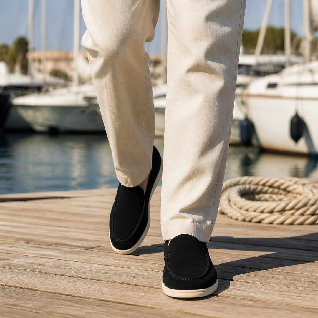 Mocassins bleu foncé pour homme, confortables, légers, grande pointure, style chic.