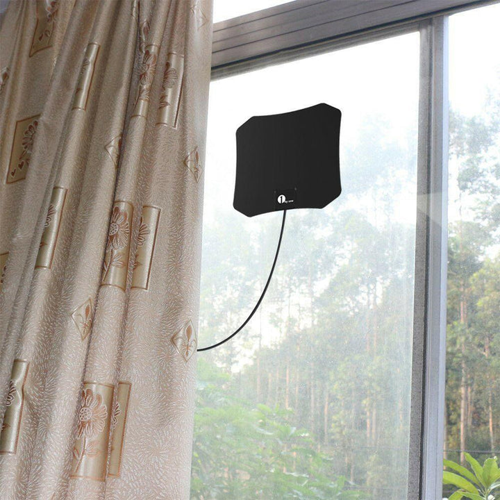 Antenne HDTV intérieure compacte. Réception HD cristalline, installation facile. Adieu aux images pixelisées !