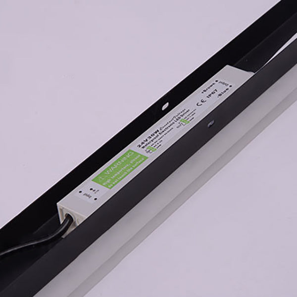 Applique d'extérieur LED moderne, design minimaliste, illumine la façade avec une lumière douce et un style linéaire élégant.