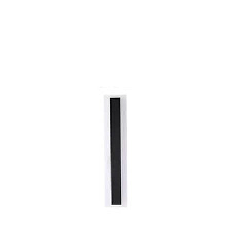 Applique d'extérieur LED moderne, design minimaliste, illumine la façade avec une lumière douce et un style linéaire élégant.