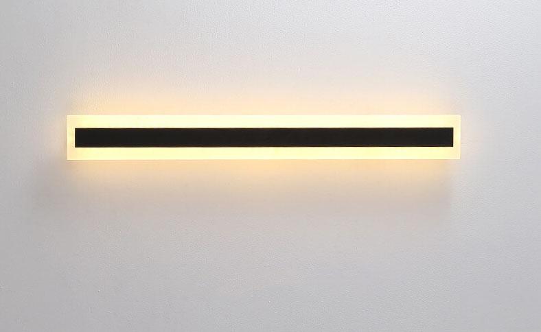 Applique d'extérieur LED moderne, design minimaliste, illumine la façade avec une lumière douce et un style linéaire élégant.