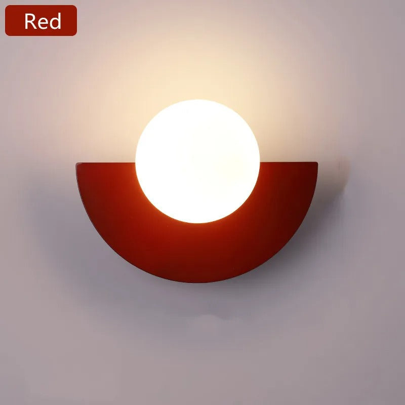 "Applique murale demi-cercle moderne nordique, design blanc, pour intérieur élégant et lumineux."