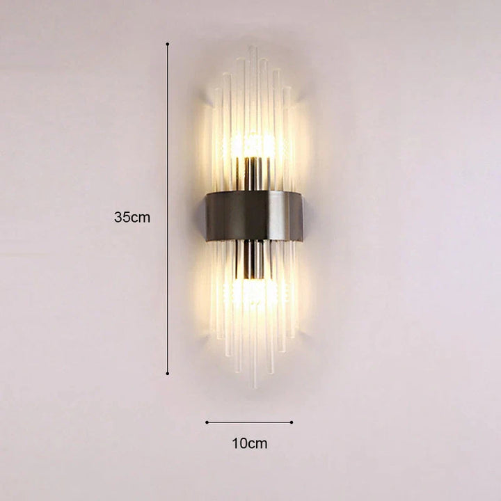 Applique murale LED design moderne.  Éclairage chambre élégant,  finitions dorée, noire ou blanche.