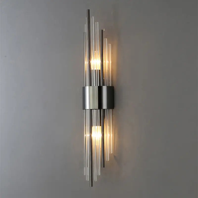 Applique murale LED design moderne.  Éclairage chambre élégant,  finitions dorée, noire ou blanche.