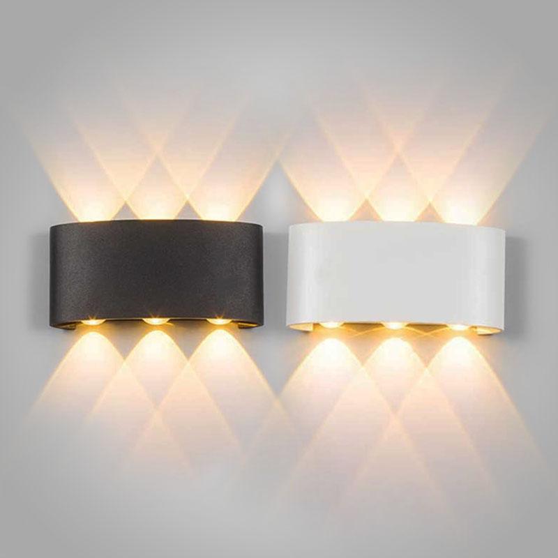 Applique murale LED extérieure moderne, étanche. Design élégant, éclairage efficace.