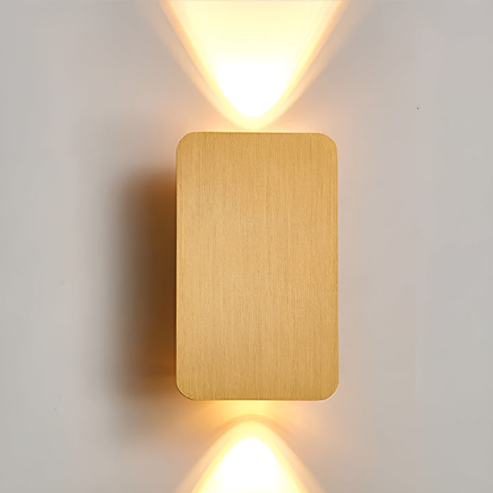 Applique murale LED minimaliste. Design élégant et moderne. Éclairage doux et homogène. Idéal salon, chambre.