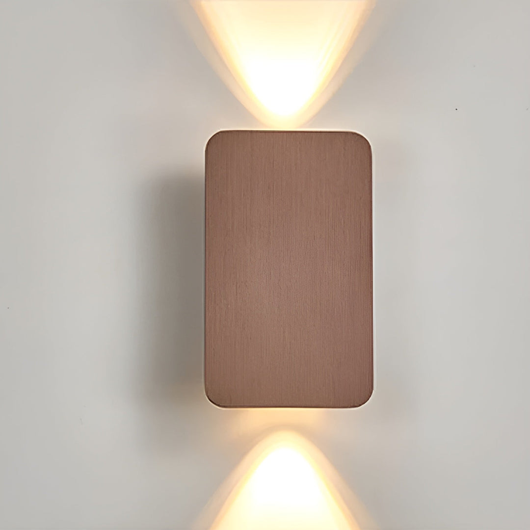 Applique murale LED minimaliste. Design élégant et moderne. Éclairage doux et homogène. Idéal salon, chambre.