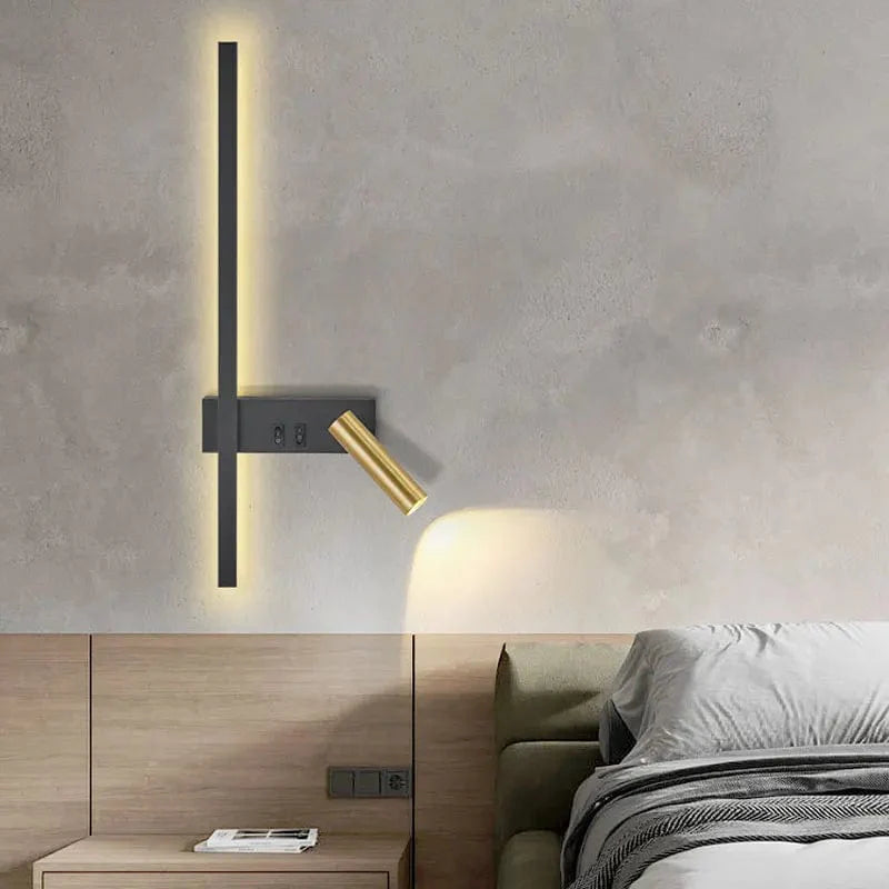 Applique murale LED moderne, lumière douce idéale pour la lecture. Design élégant, installation facile.