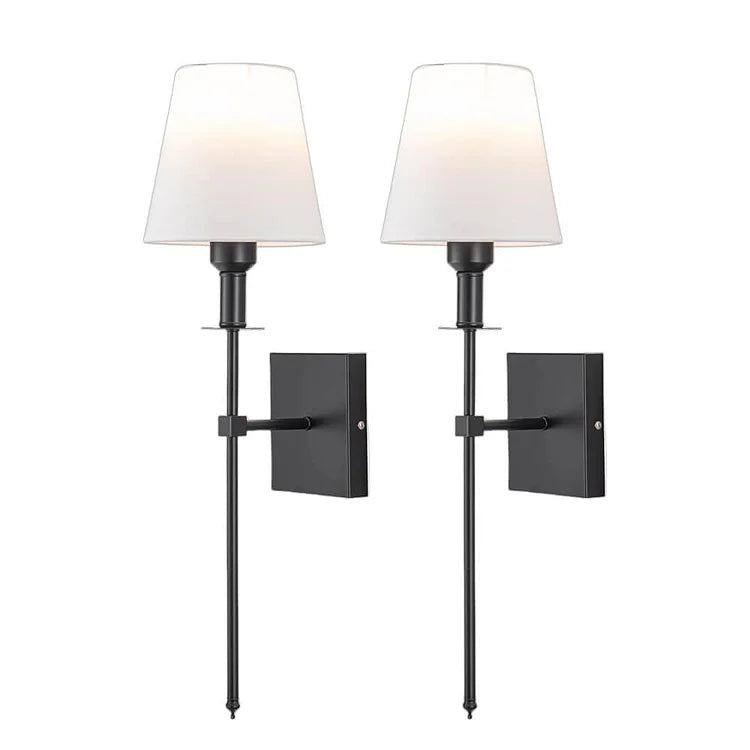 "Applique murale sans fil élégante, rechargeable, design or, éclat subtil pour intérieur moderne."