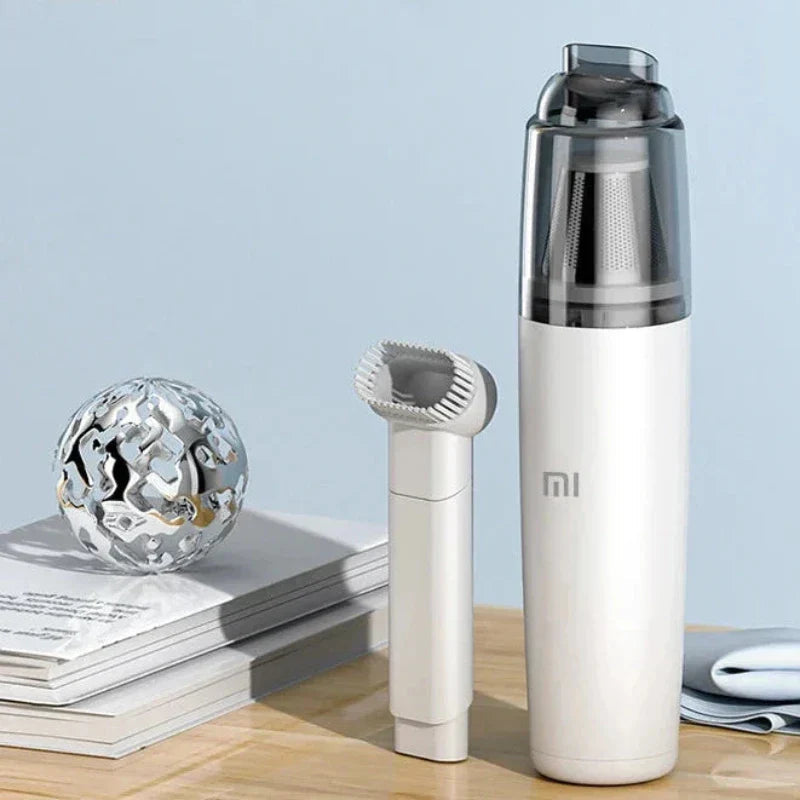 "Aspirateur à main sans fil élégant et puissant, léger, facile à manœuvrer pour un nettoyage efficace de votre maison."