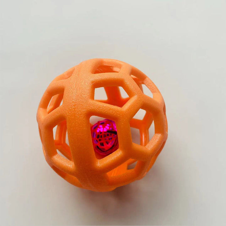 Balle interactive pour chien, durable et stimulante.  Favorise le reniflement et le jeu. Couleurs vives.