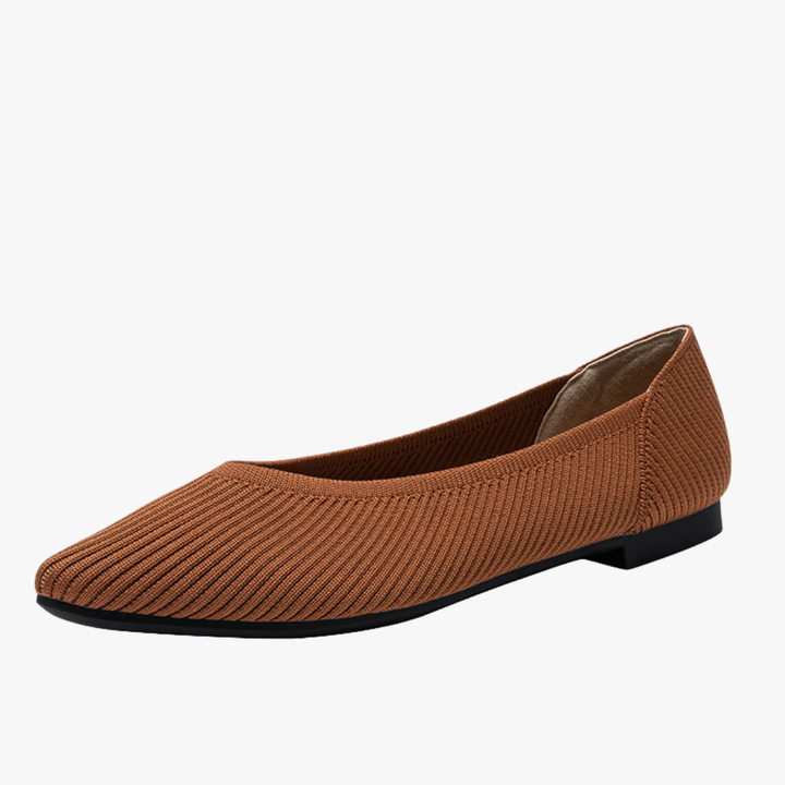Chaussures plates femme quotidiennes, bout pointu, pour une élégance simple et durable.