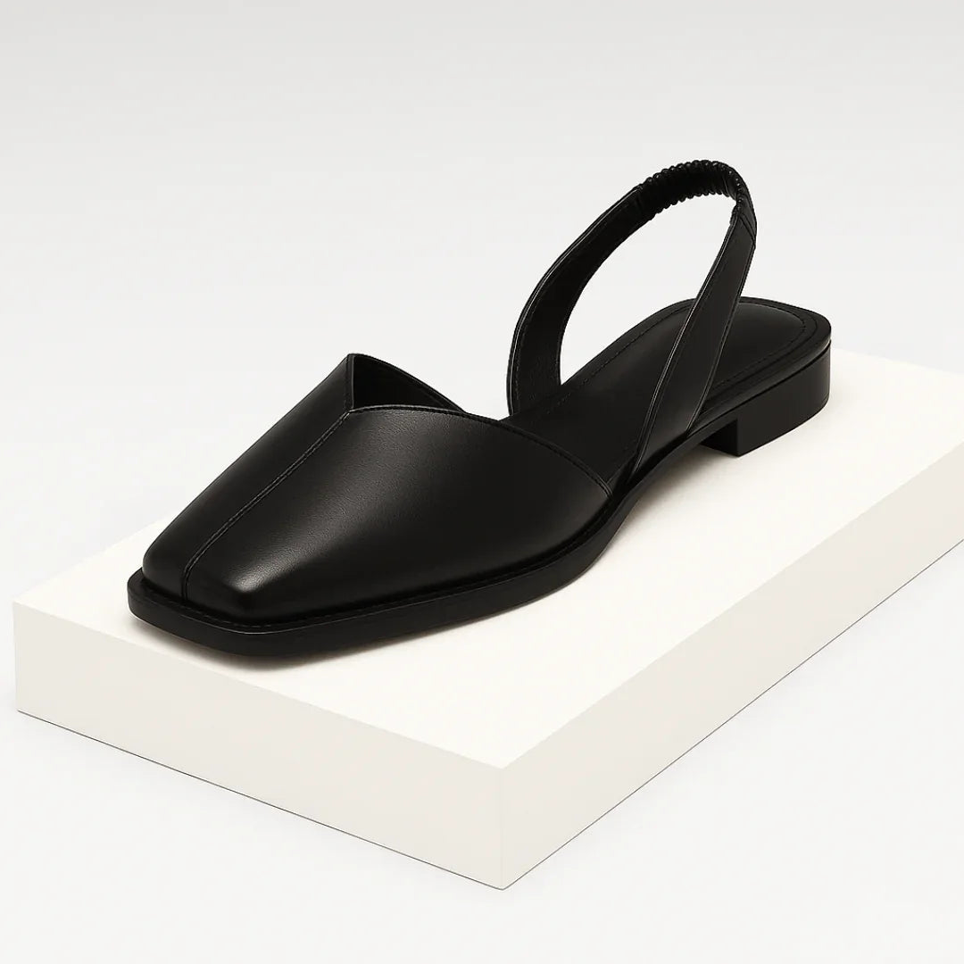 Vue de profil de ballerines femme imprimées chics et confortables. Parfaites pour compléter une tenue élégante.