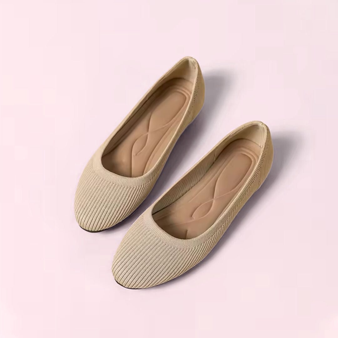 Ballerines orthopédiques élégantes en cuir, confort optimal et style chic, idéales pour toutes vos tenues.