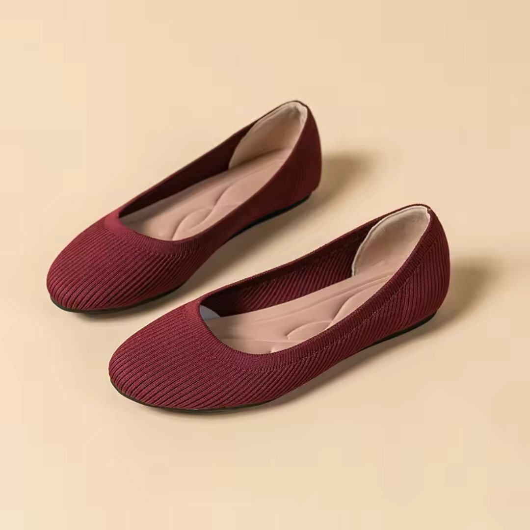 Ballerines orthopédiques élégantes en cuir, confort optimal et style chic, idéales pour toutes vos tenues.