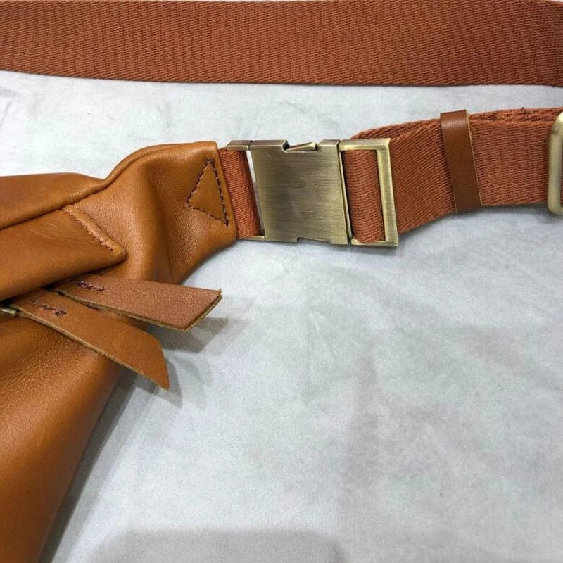 Banane en cuir véritable, finition impeccable, sacoche femme pour un porté confortable et stylé