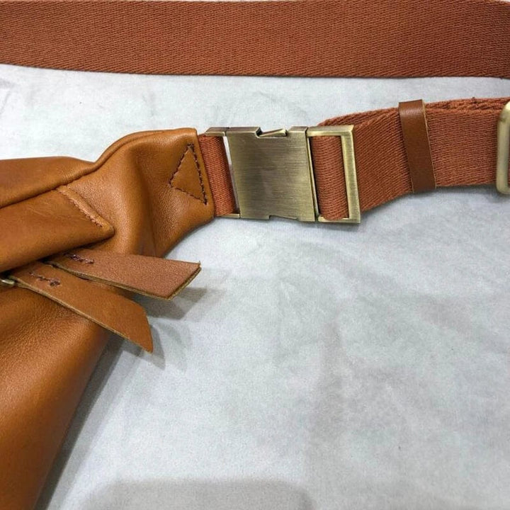 Banane en cuir véritable, finition impeccable, sacoche femme pour un porté confortable et stylé