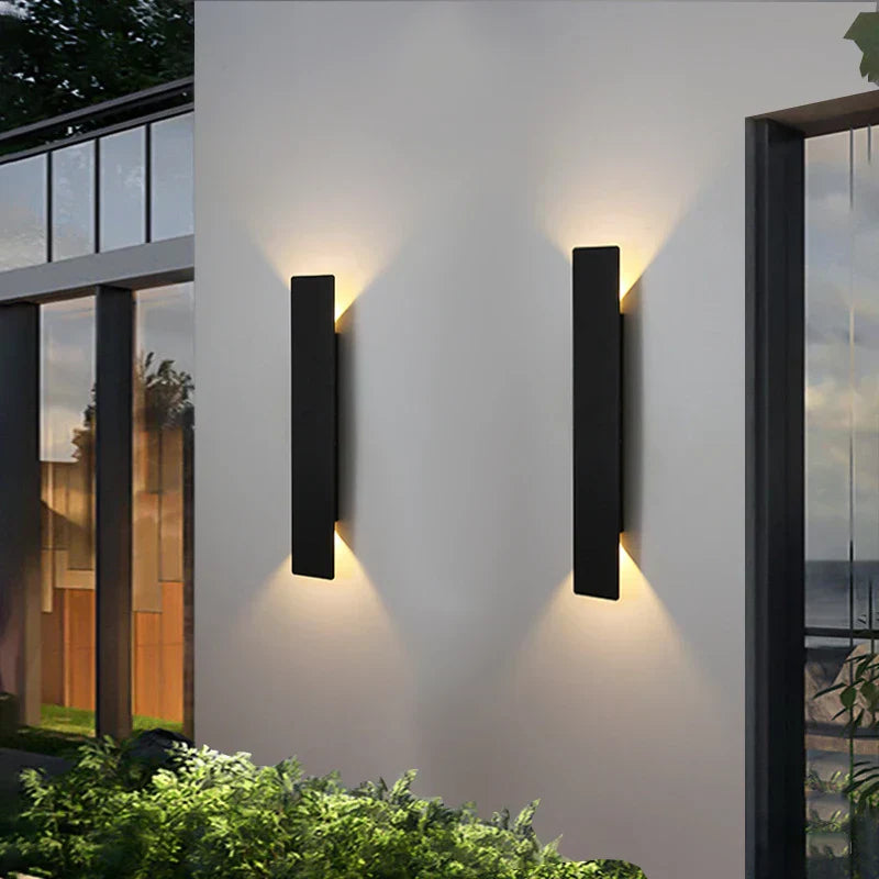 "Bande LED étanche pour mur, aluminium moderne, lumière chaude ou froide, protection IP65, écoénergétique extérieure"