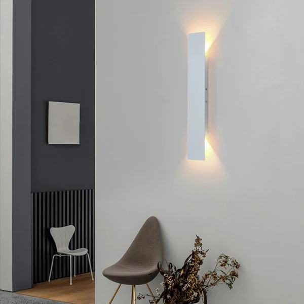 "Bande LED étanche pour mur, aluminium moderne, lumière chaude ou froide, protection IP65, écoénergétique extérieure"