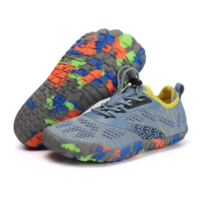 Baskets aquatiques enfant séchage rapide, protection pieds. Idéales pour plage, piscine et activités nautiques été.