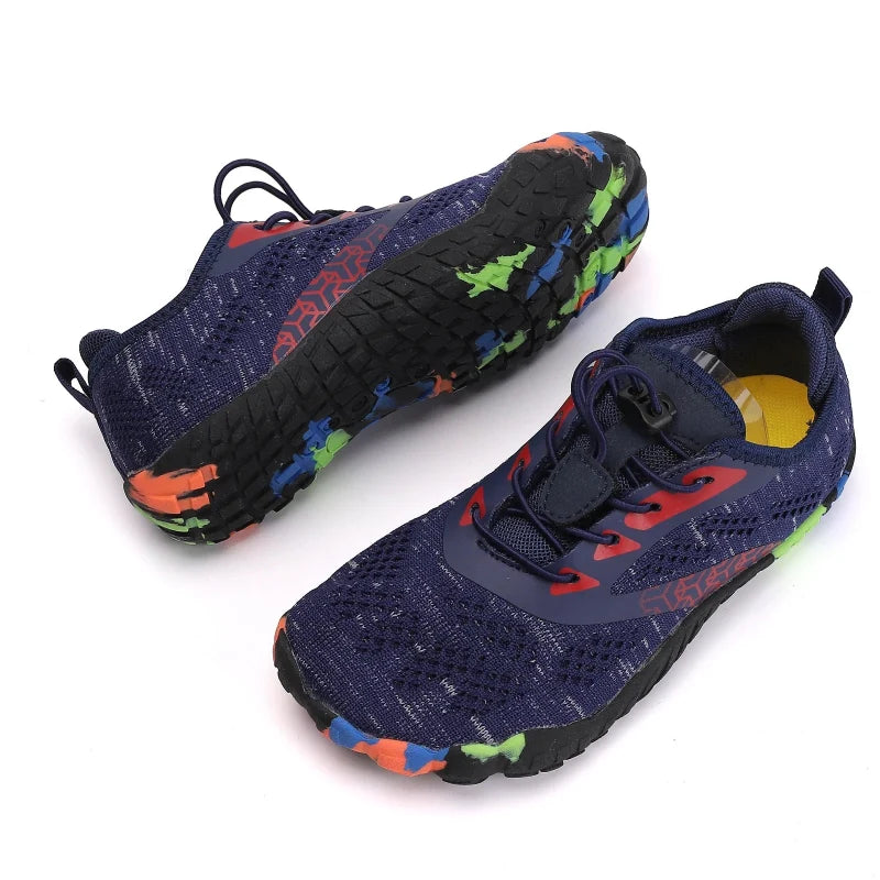 Chaussures aquatiques respirantes et légères pour enfants, idéales pour les activités nautiques d'été.