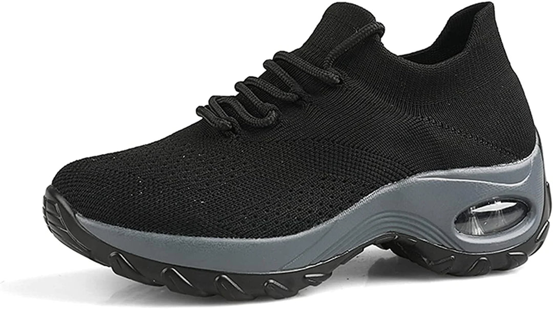 Baskets femme sportives décontractées en maille respirante, avec un design léger et confortable.