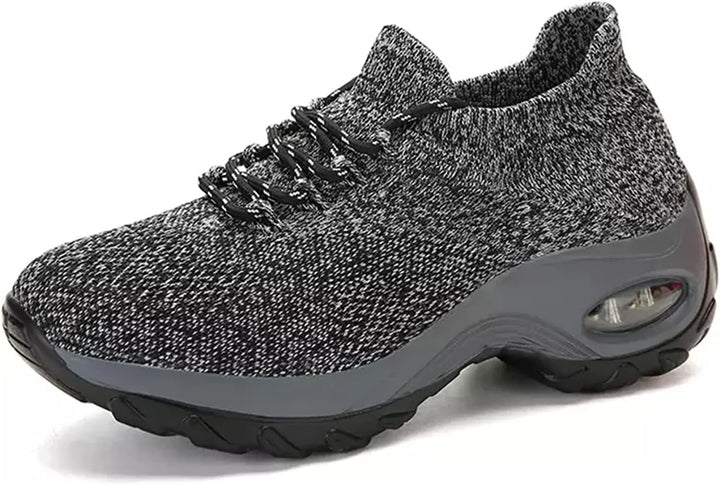 Paire de baskets confortables pour femmes, dotées d'une maille respirante et d'un amorti coussin d'air.