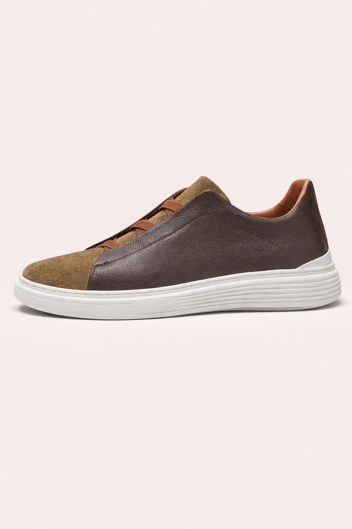 Baskets décontractées noires pour hommes avec lacets élastiques, idéales pour le confort quotidien et le style urbain.