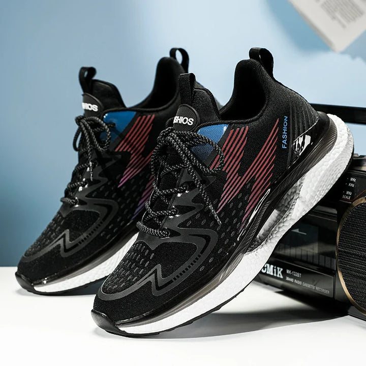Paire de baskets de course légères pour hommes, vue latérale, plateforme visible.