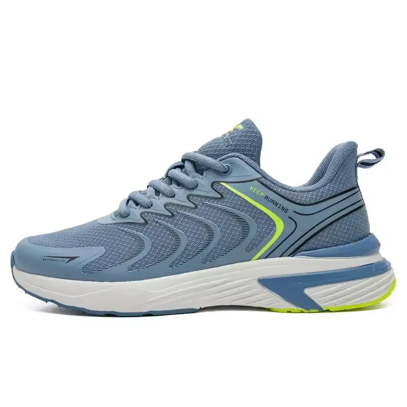 Paire de baskets de course légères pour hommes, offrant confort et respirabilité. Parfaites pour le sport.