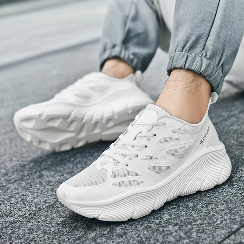 Chaussures de sport respirantes unisexe à semelle épaisse, parfaites pour la marche.