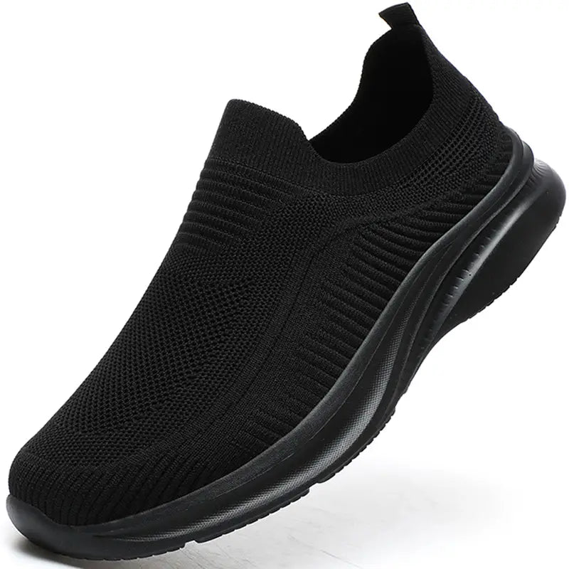 Vue latérale baskets de marche hommes, légères, respirantes avec un amorti supérieur pour un confort optimal.