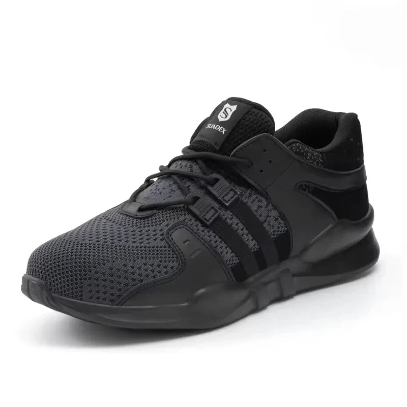 Paire de baskets de sécurité homme, embout acier, semelle antidérapante. Protection optimale au travail.
