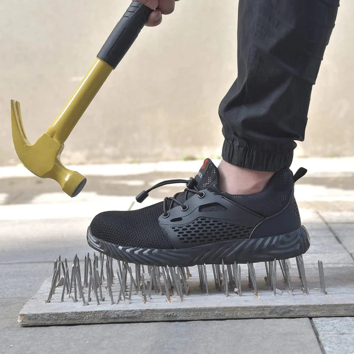 Chaussures de sécurité indestructibles et respirantes, offrant une protection anti-choc et anti-perforation.