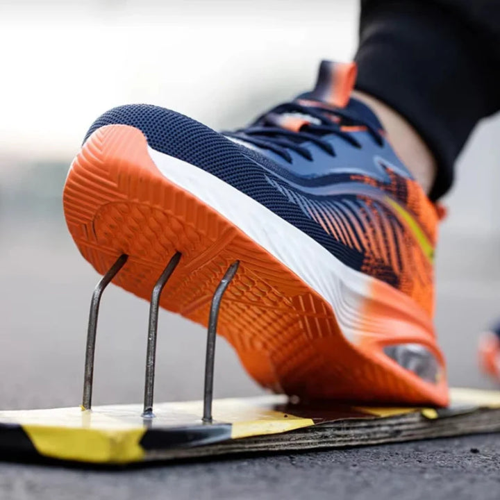 Chaussures de sécurité avec embout acier et semelle anti-perforation, idéales pro.