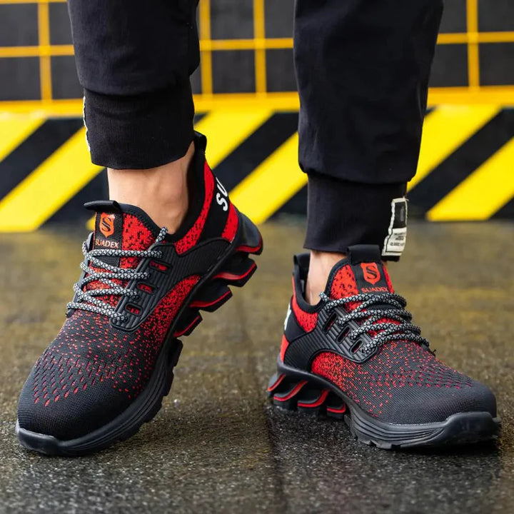 Chaussures de sécurité avec embout acier anti-choc, protection robuste pour le chantier.
