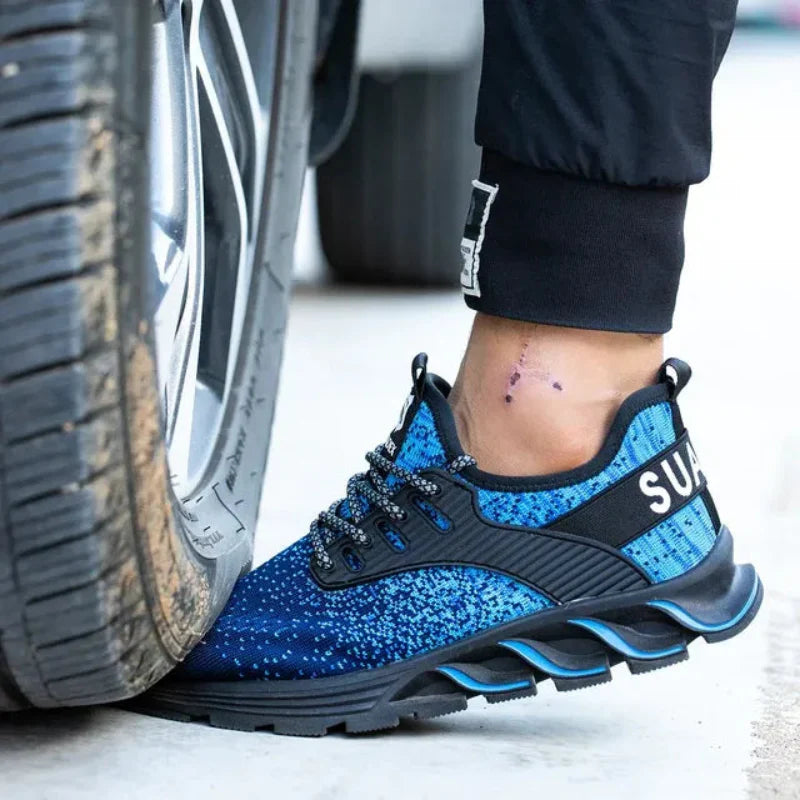 Chaussures de sécurité légères pour l'industrie, avec protection intégrale et design moderne.
