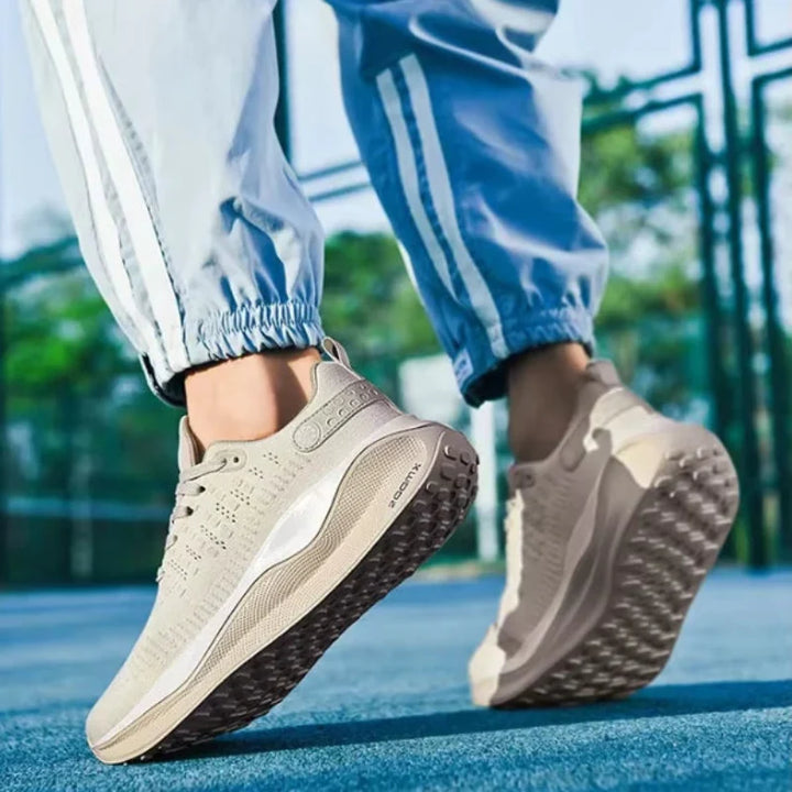 Chaussures de sport respirantes pour hommes et femmes, offrant un amorti supérieur et un confort durable.