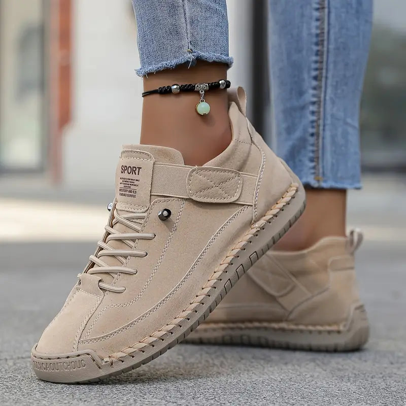 Chaussures femme respirantes, parfaites pour un usage quotidien, style décontracté et faciles à enfiler.