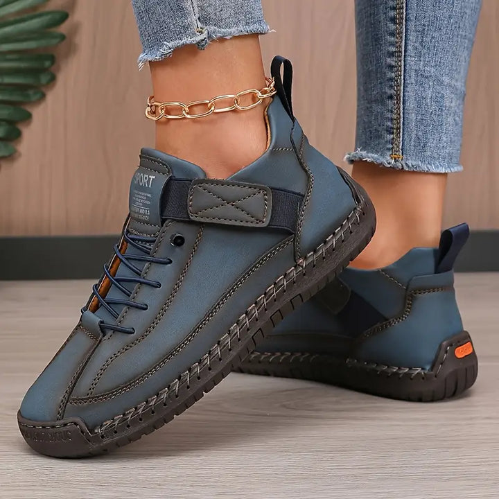 Paire de baskets femme décontractées, confortables et respirantes, pour un soutien quotidien du pied.